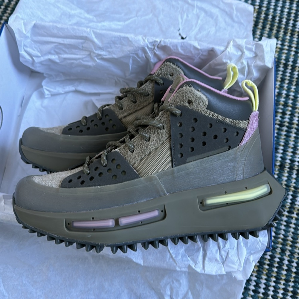 Pharrell Humanrace Adidas sneakers size 39.5